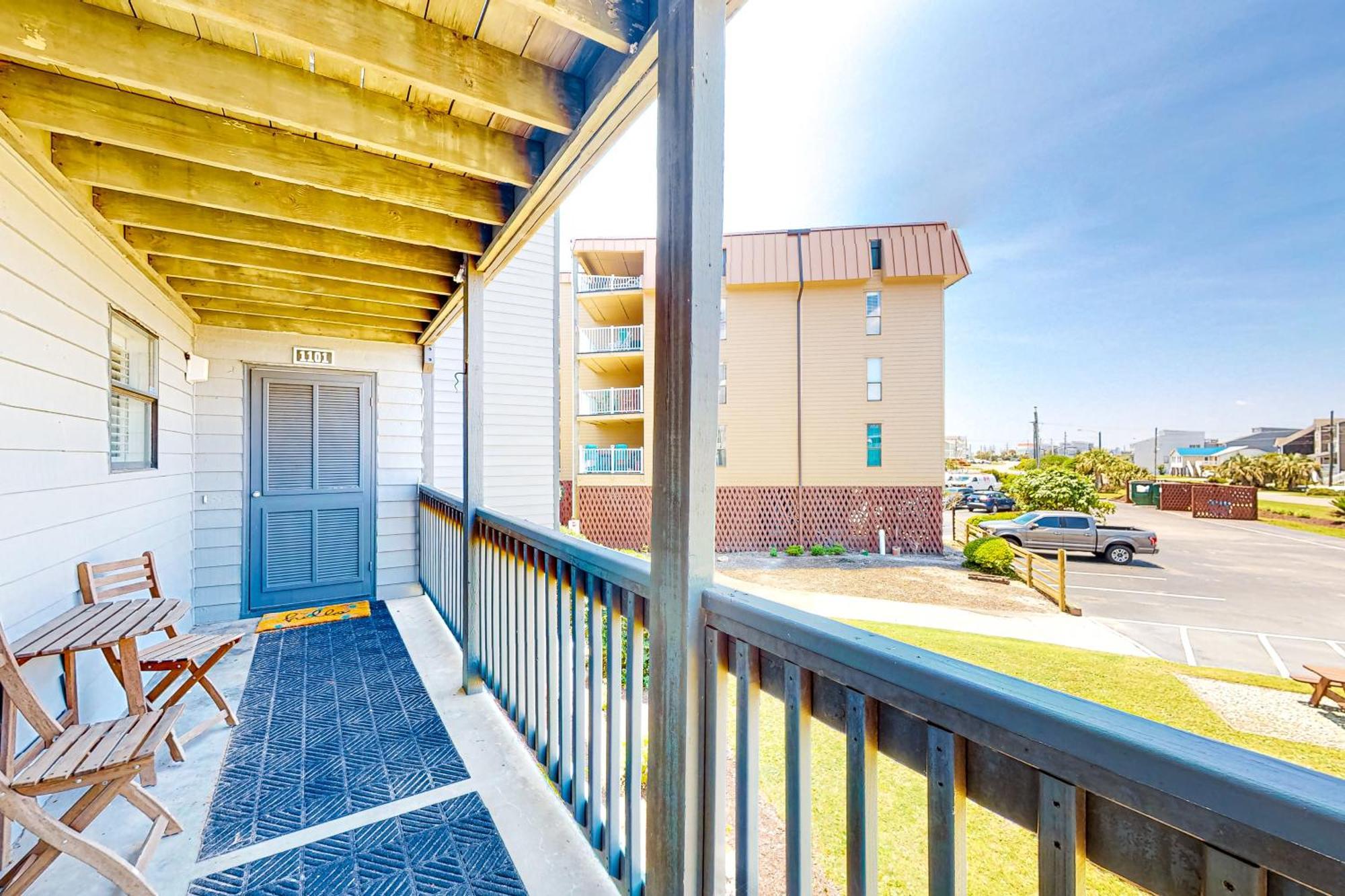Shipwatch Villas North Topsail Beach Room photo