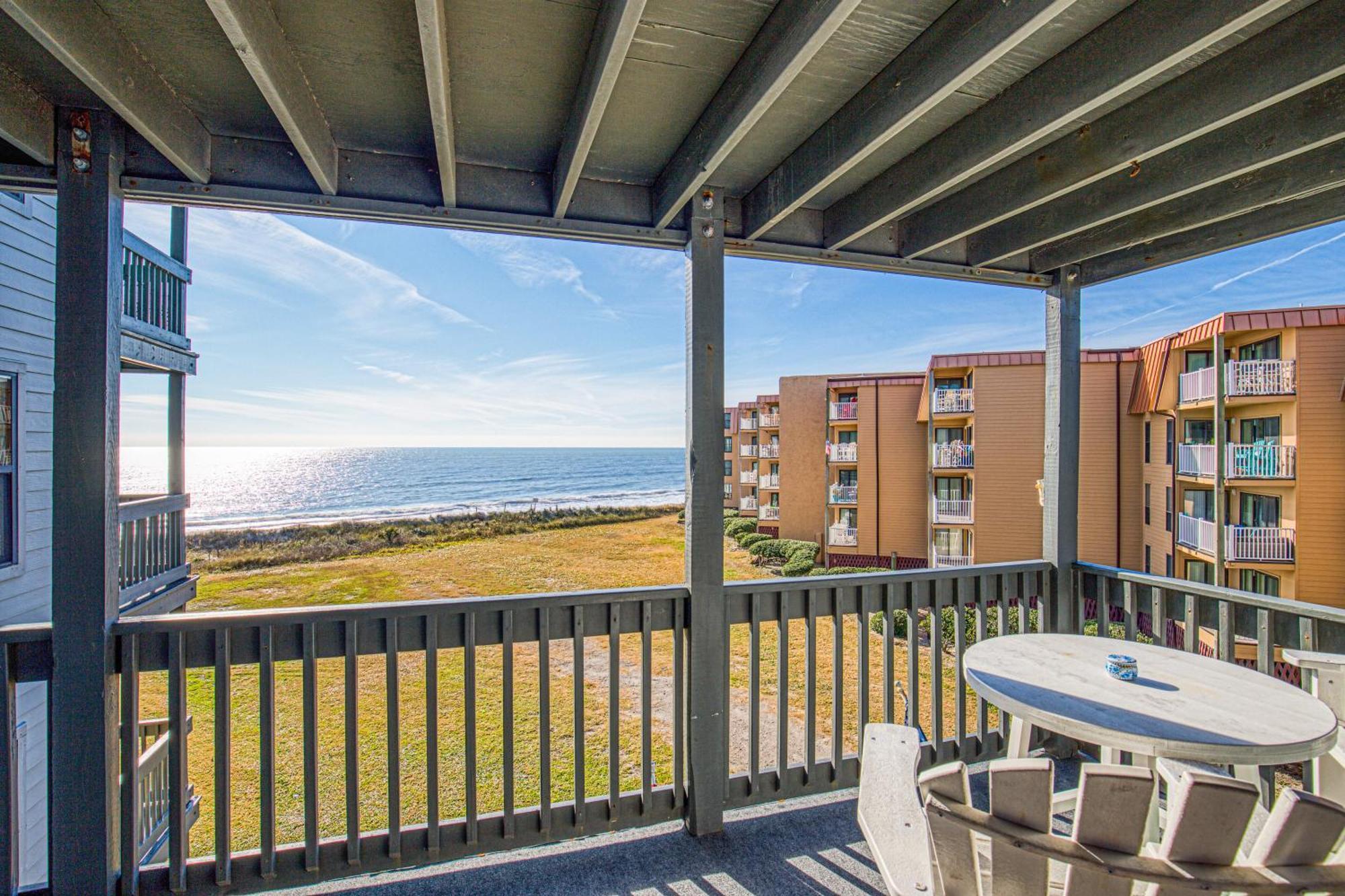 Shipwatch Villas North Topsail Beach Room photo