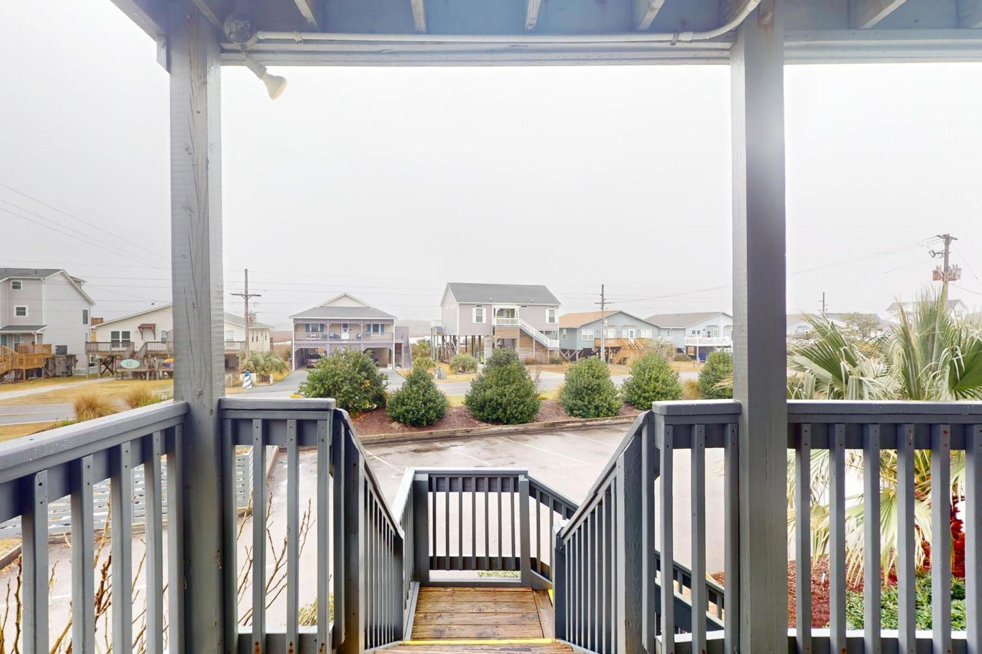 Shipwatch Villas North Topsail Beach Exterior photo